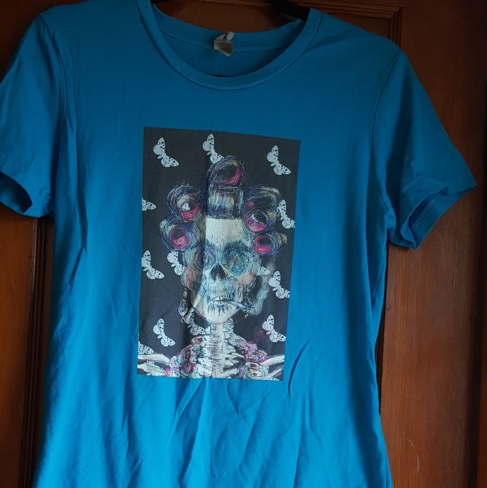 Graphic tee with original art print